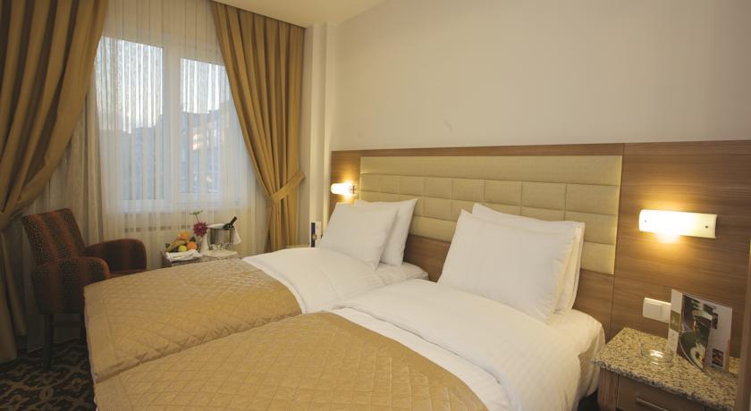 The City Hotel Istanbul Room photo